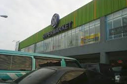 SM Hypermarket (1.5km)